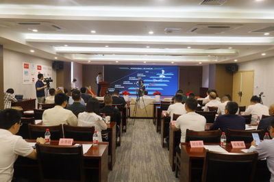 中基與重慶交通大學(xué)聯(lián)合發(fā)布21款納硅新材料，引領(lǐng)裝飾工程革新