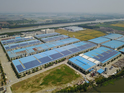 安信地板建成業(yè)內(nèi)首家太陽(yáng)能光伏發(fā)電新能源工廠，引領(lǐng)綠色制造新篇章